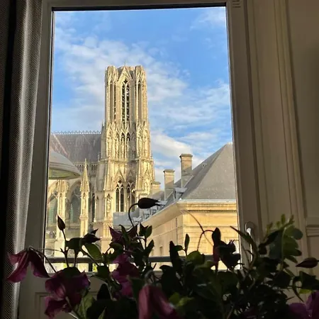 Les Berceaux De La Cathedrale Apartment *