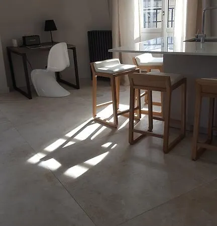 Les Berceaux De La Cathedrale Apartment